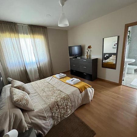 Os Cabaleiros Apartment Mos Bagian luar foto